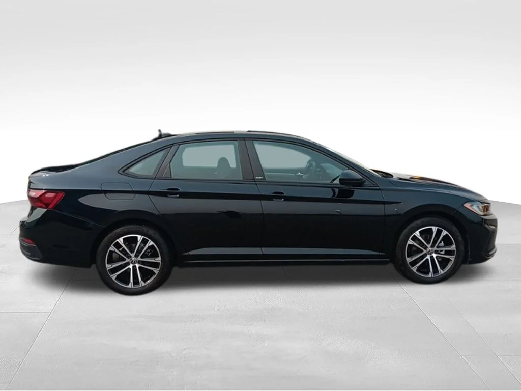 Used 2026 Deep Black Pearl Volkswagen 1.5T Sport image 8
