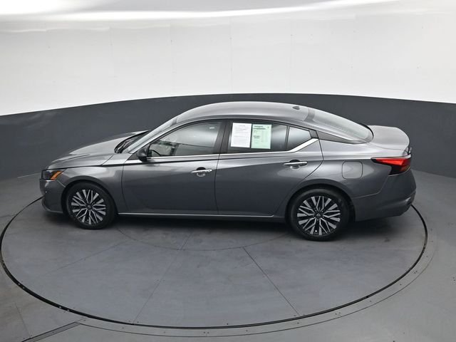 Used 2024 Gray Nissan 2.5 SV image 28