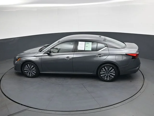 Used 2024 Gun Metallic Nissan 2.5 SV image 28