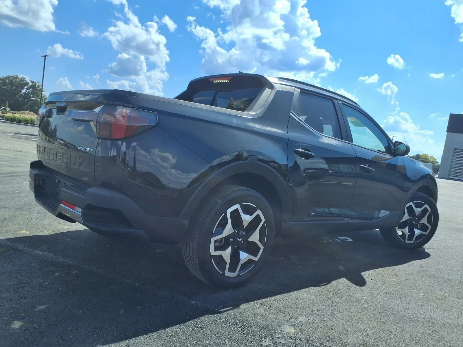 2023 Hyundai Santa Cruz Limited - Photo 31