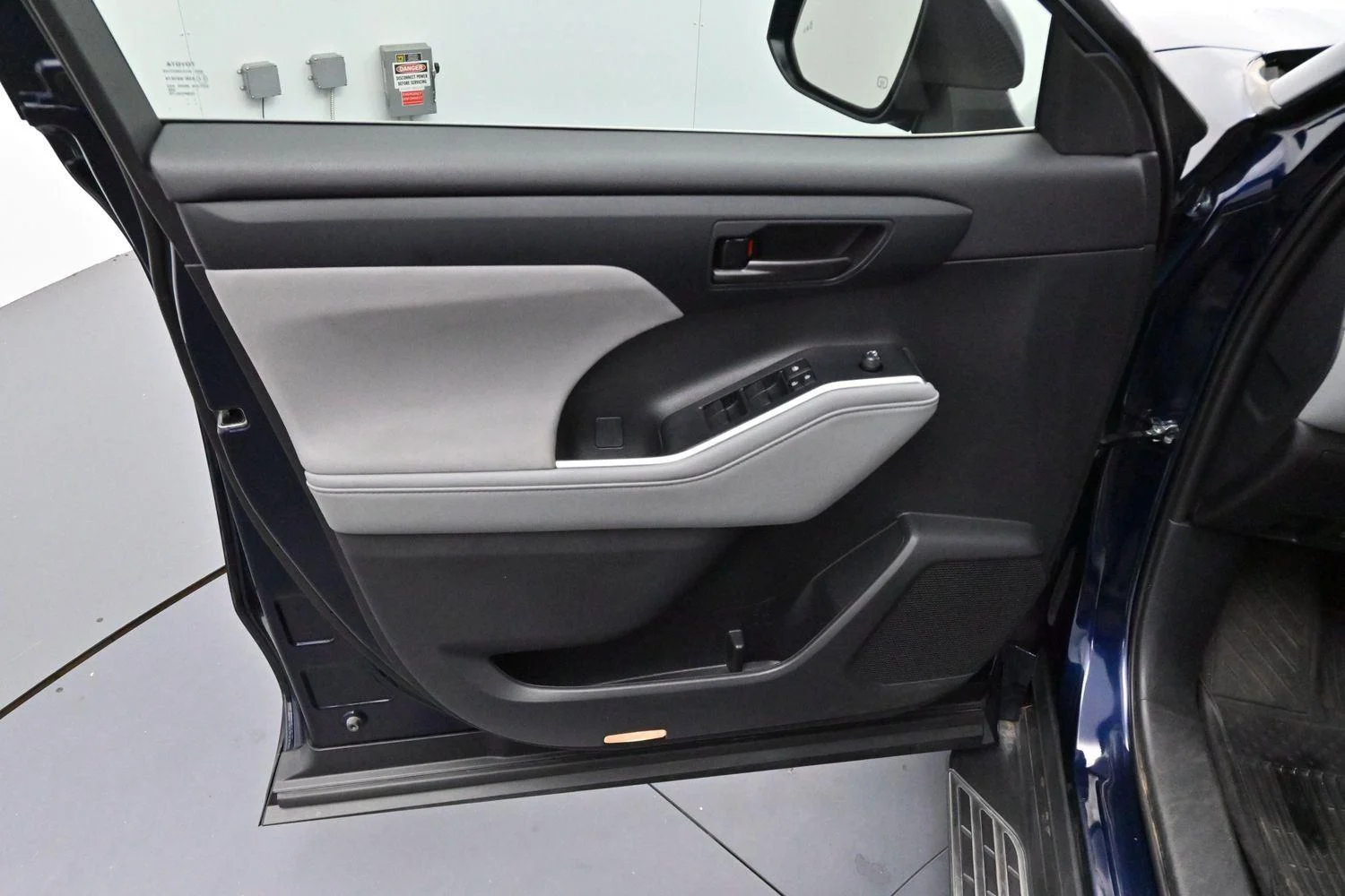 Used 2023 Blueprint Toyota L image 9