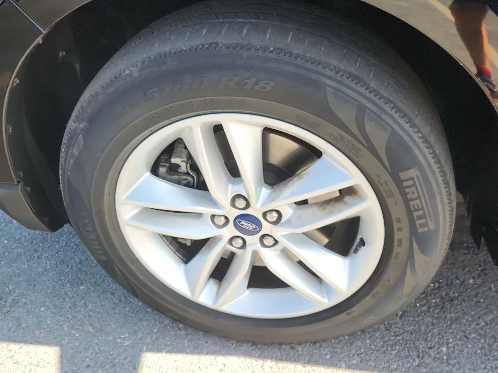Used 2016 Black Ford SEL image 18