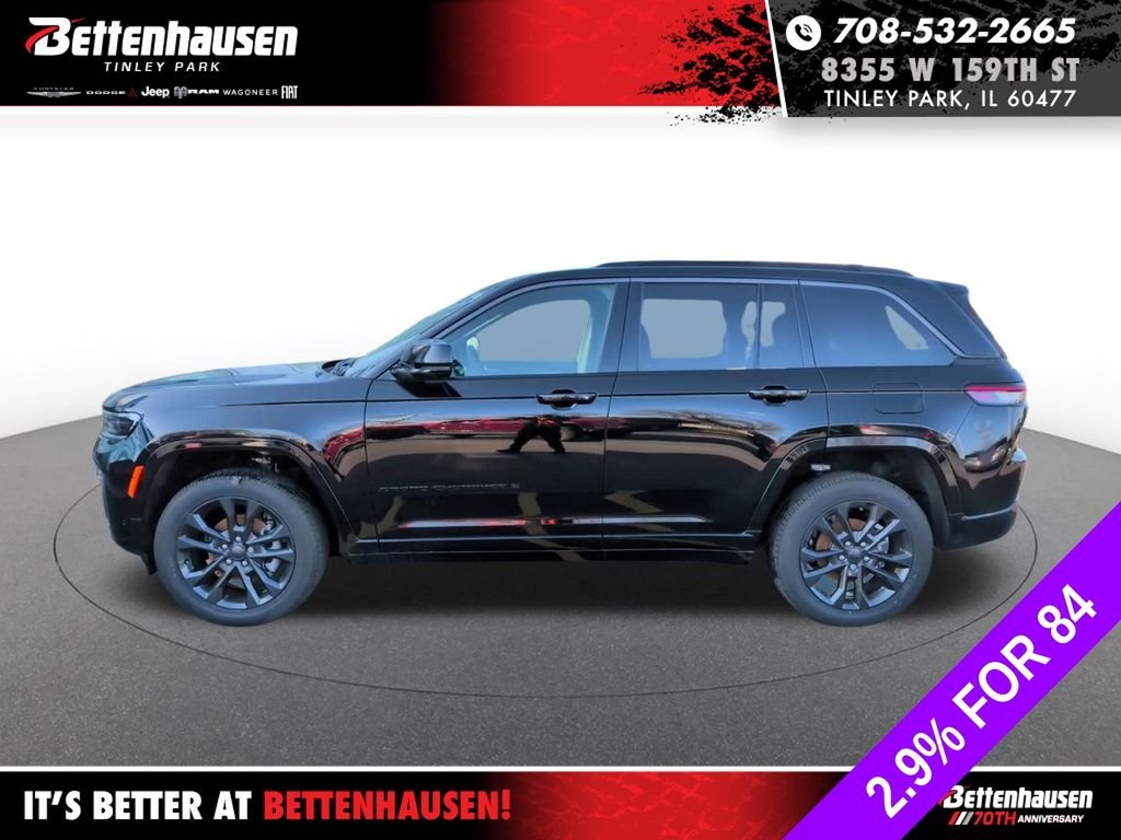 New 2026 Diamond Black Crystal Pearl-Coat Exterior Paint Jeep Limited Reserve image 8