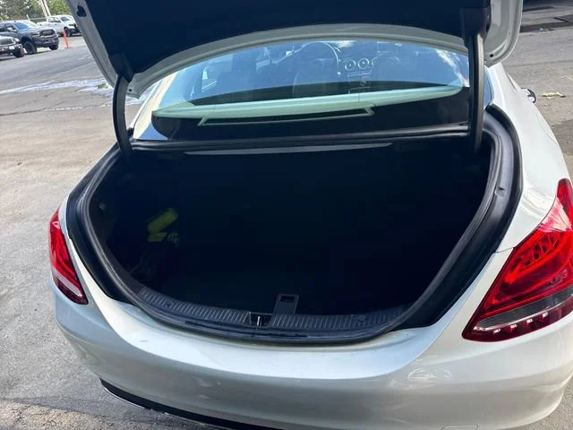 Used 2015  Mercedes-Benz C 300 image 11