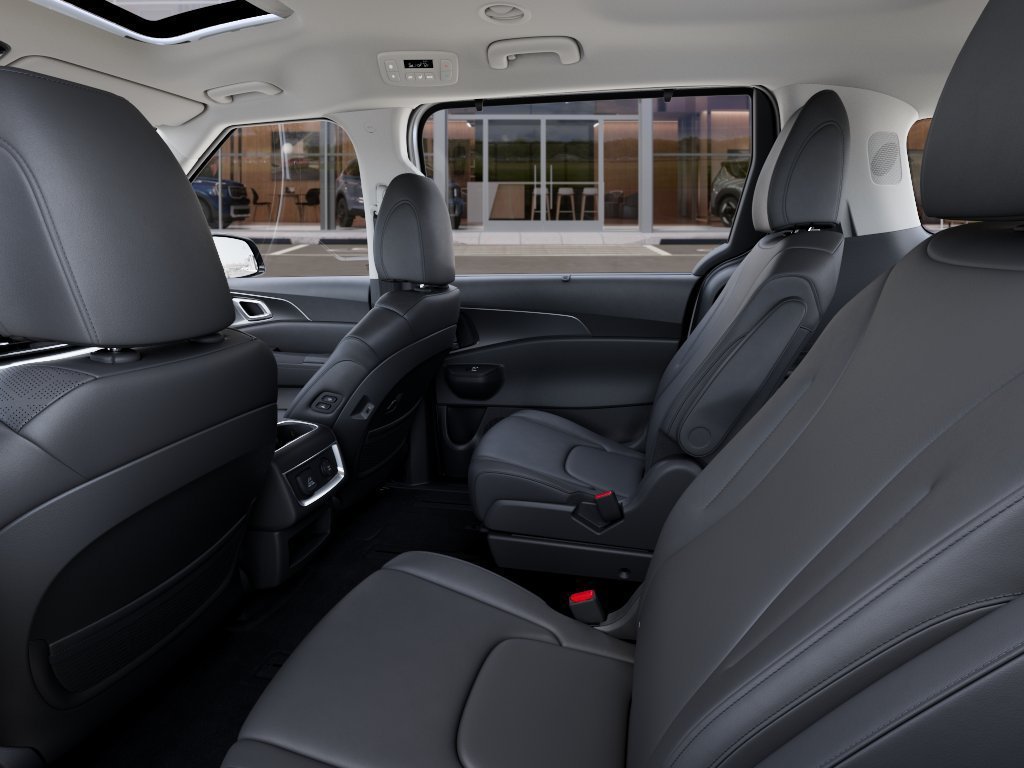 New 2027 Snow White Pearl Kia SX image 18