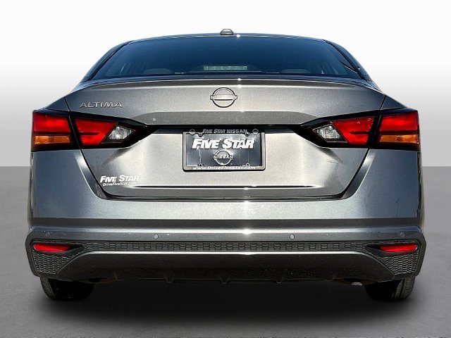Used 2025 Gray Nissan 2.5 SV image 6