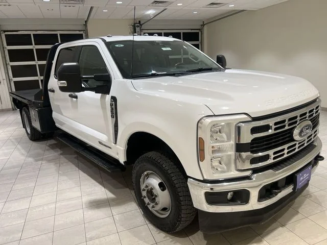 Certified Used 2025 Oxford White Ford XL image 7