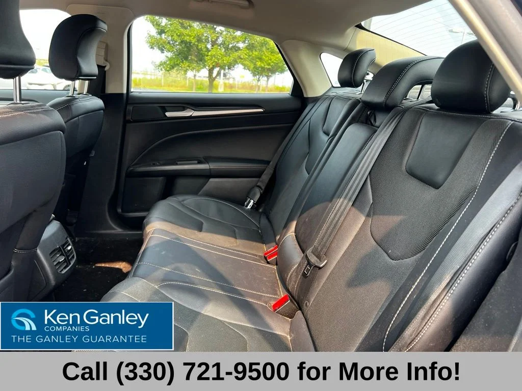 Used 2019 Blue Ford Titanium image 9