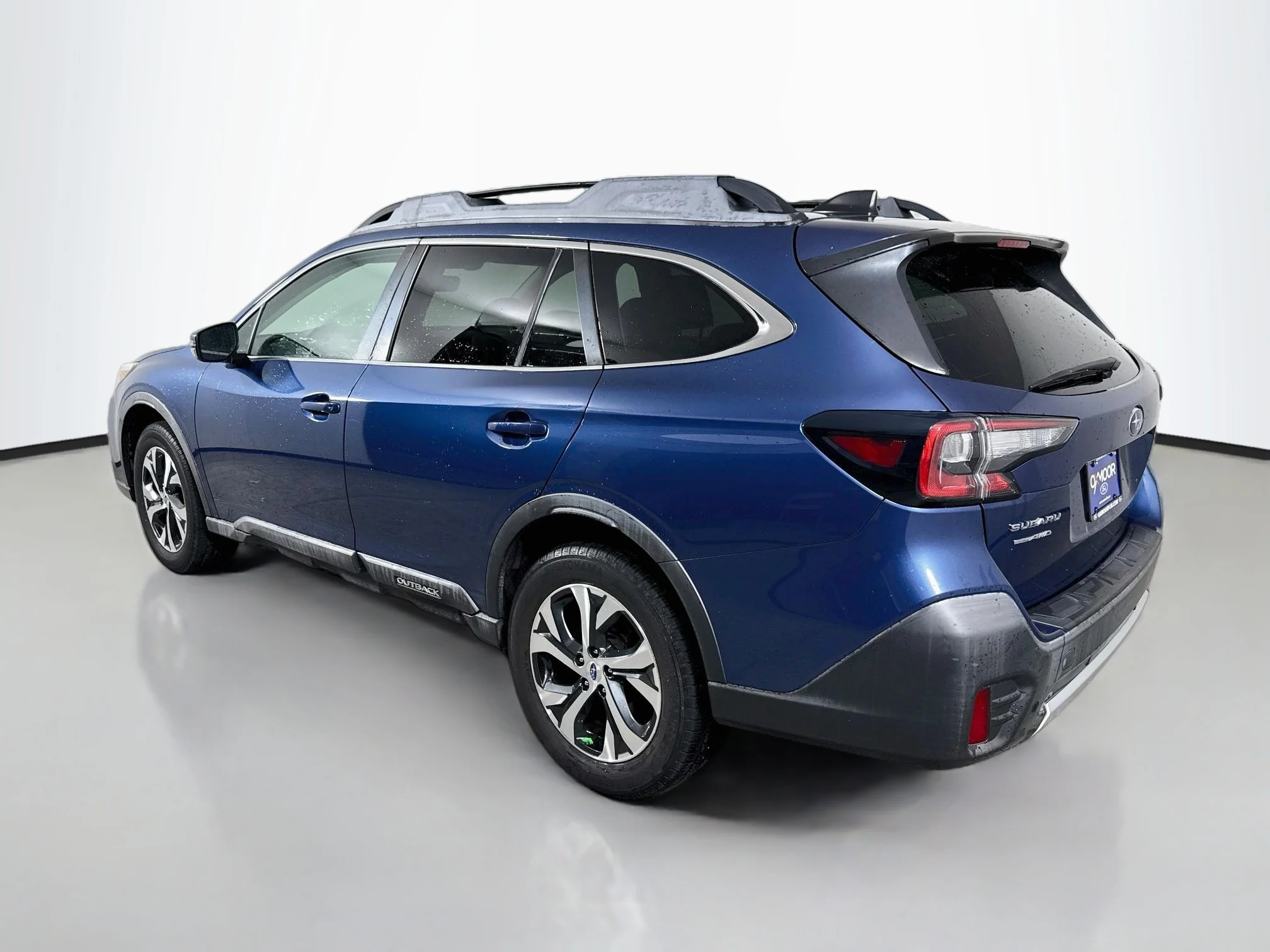Used 2020 Abyss Blue Pearl Subaru Limited image 9