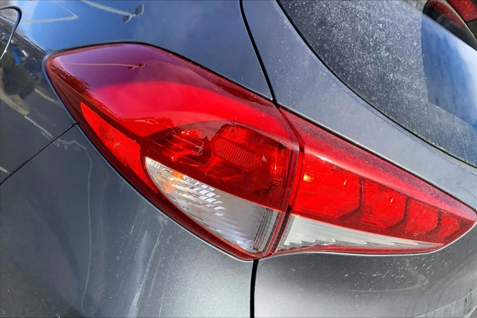 Used 2018 Coliseum Gray Hyundai SEL image 29