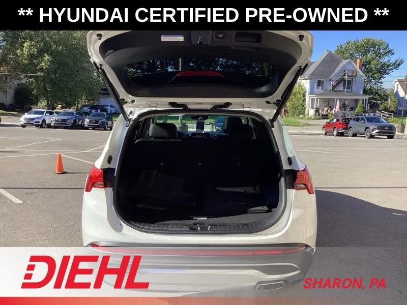 Used 2023 White Hyundai SEL image 14