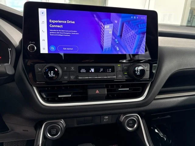 Used 2024  Toyota XLE image 23