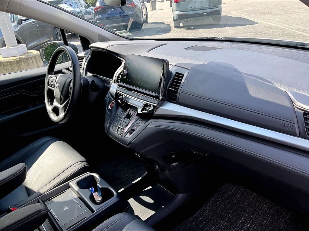 Used 2026 Silver Honda EX-L image 14