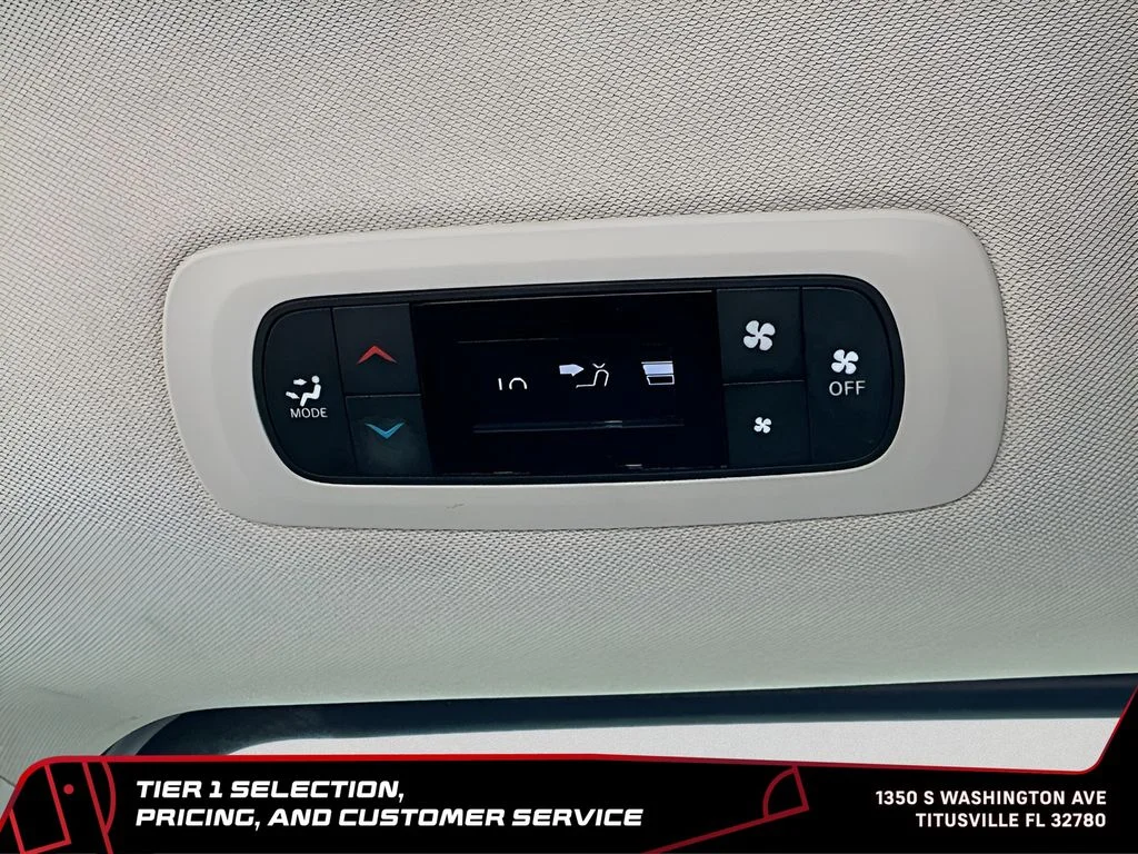 Used 2023 White Chrysler LX image 23