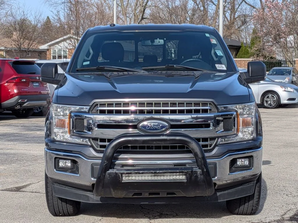 Used 2018 Gray Ford XLT image 2