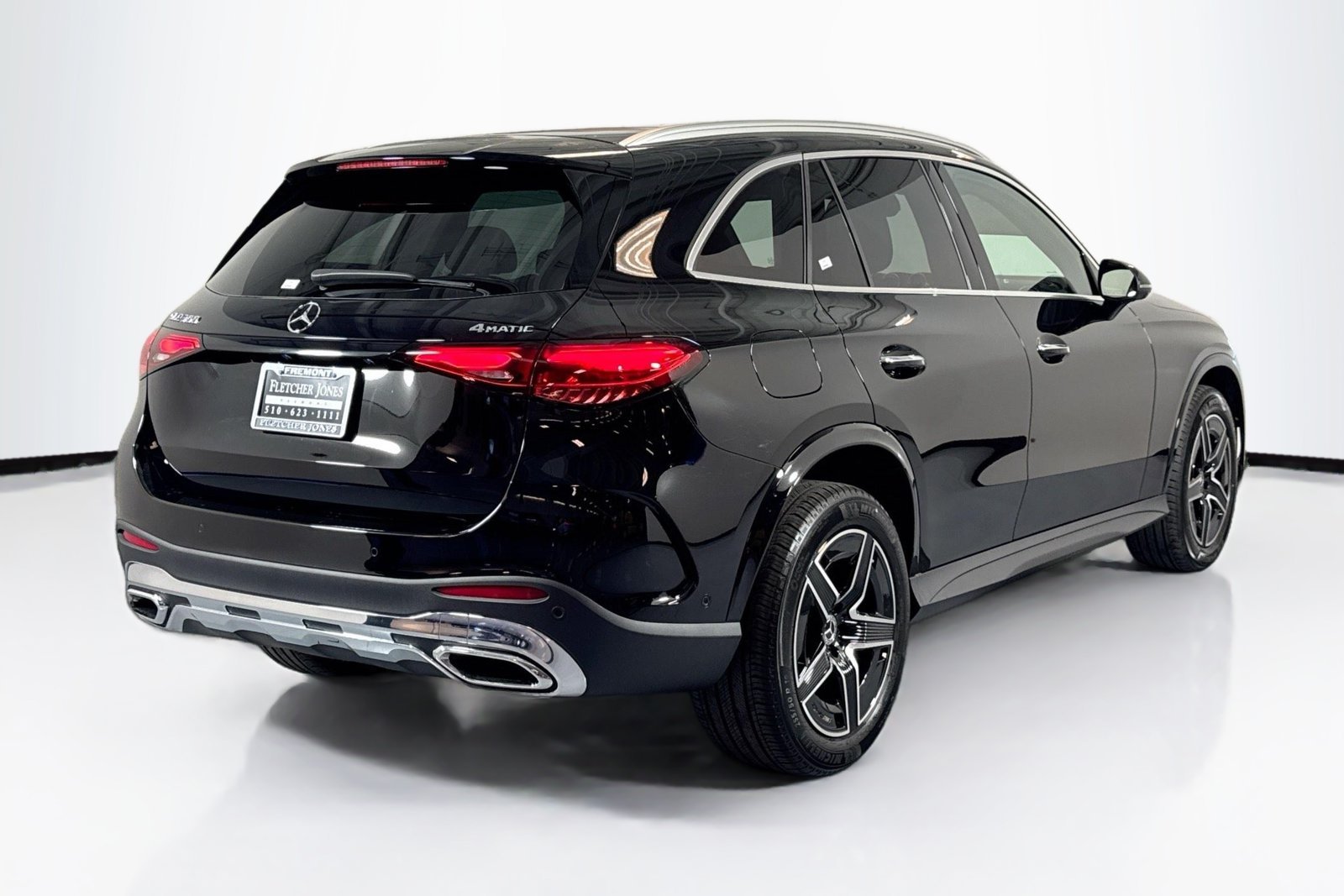 New 2026 Black Mercedes-Benz GLC 300 image 5