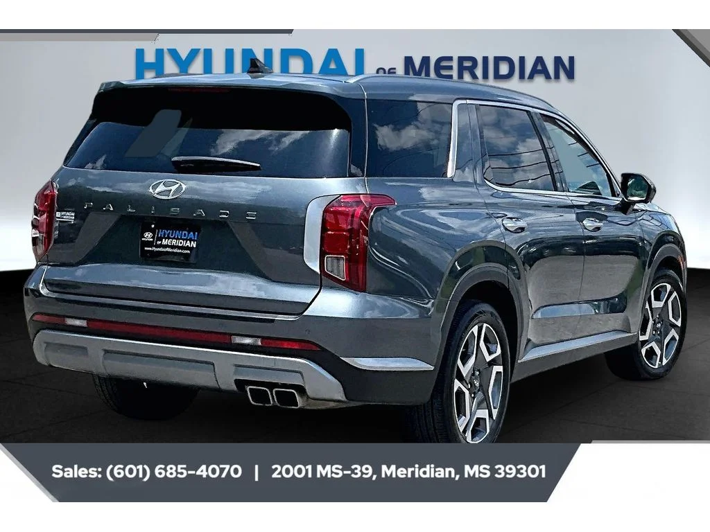 Used 2025 Steel Graphite Hyundai SEL Premium 7P image 11
