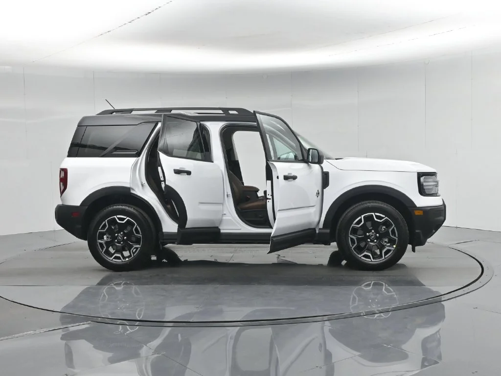 New 2026 Oxford White Ford Outer Banks image 34