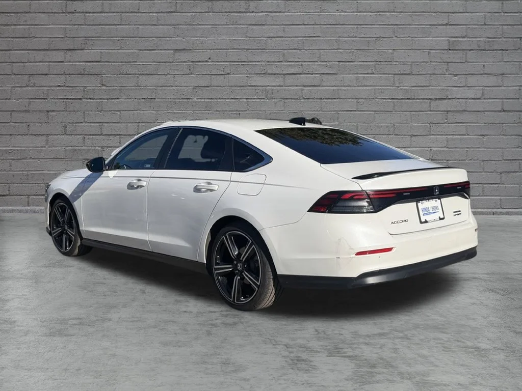 Certified Used 2024 Platinum White Pearl Honda Sport image 10