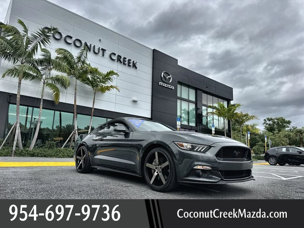 2016 Ford Mustang GT Coupe's photo