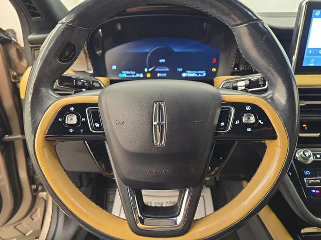Used 2020 Mocha Lincoln Reserve image 32