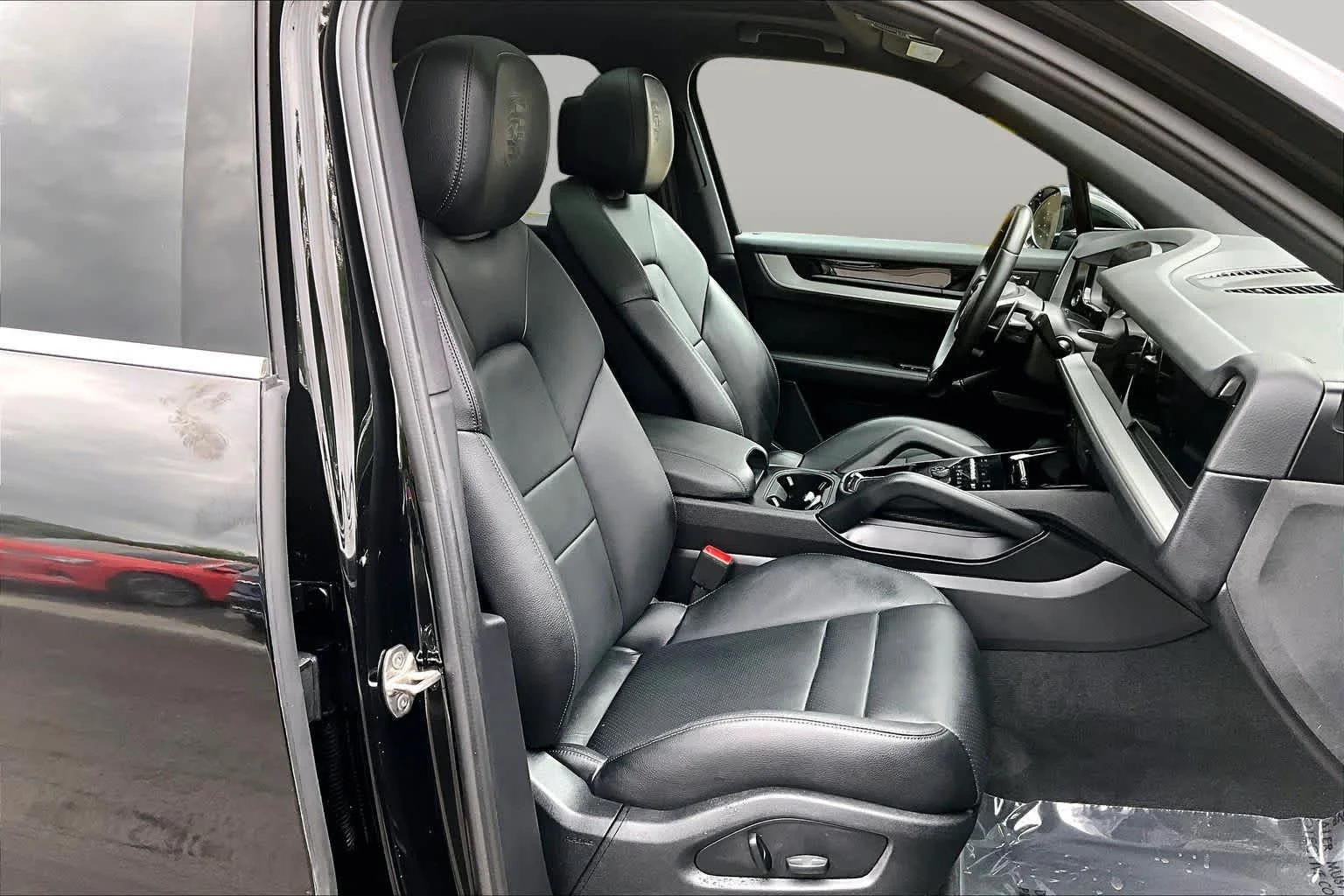 Used 2024 Black Porsche  image 9