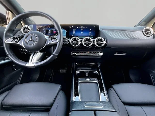 Used 2025 Black Mercedes-Benz GLA 250 image 21