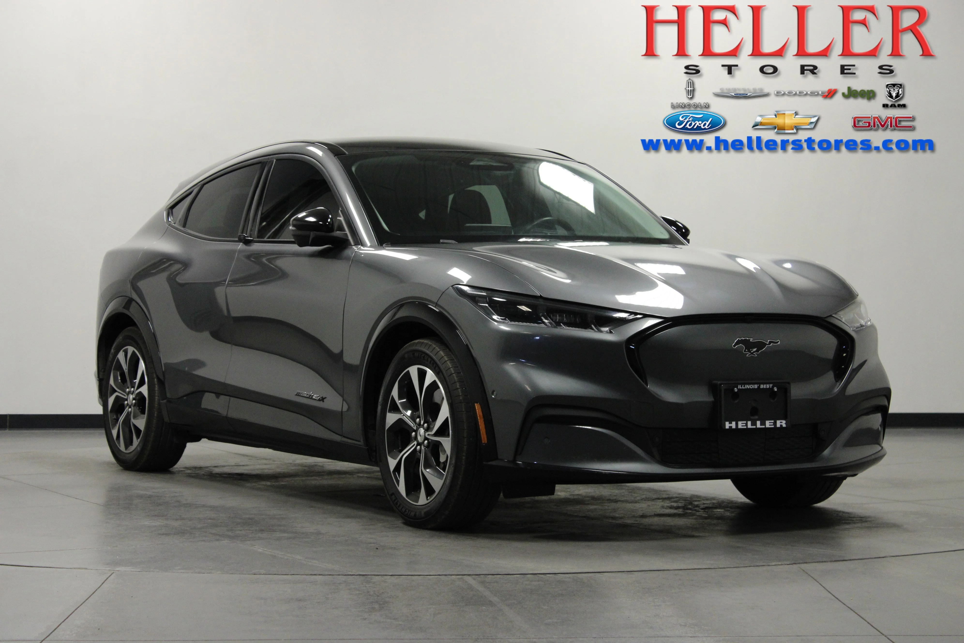 Used 2021 Gray Metallic Ford Premium image 1