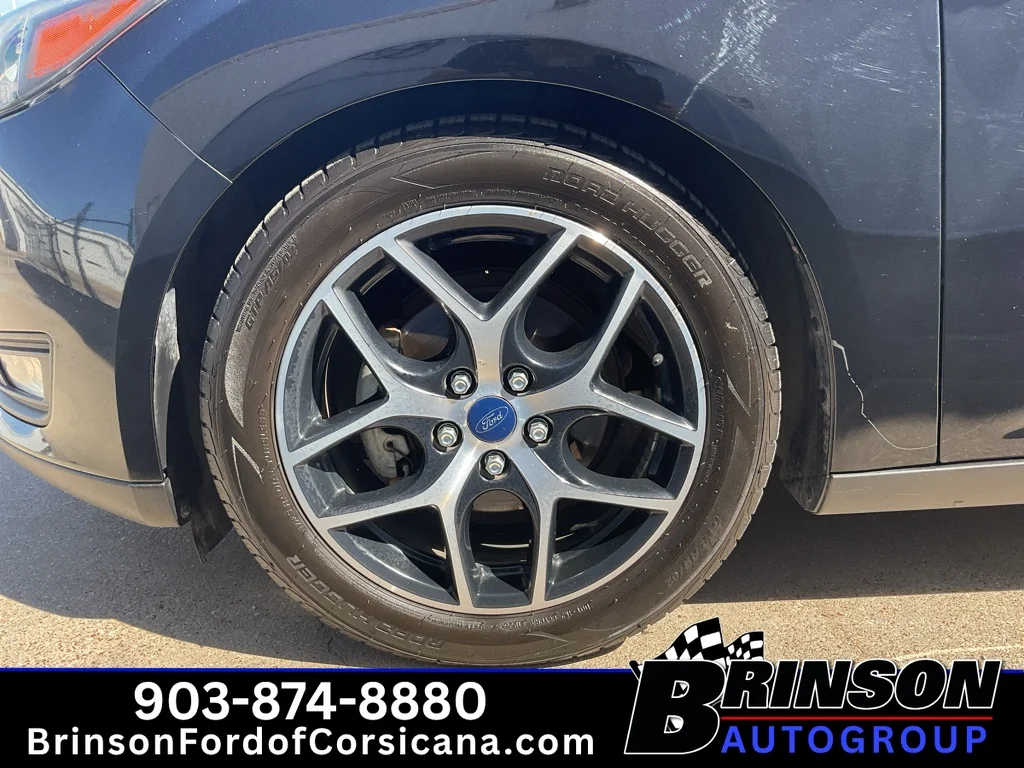 Used 2018 Shadow Black Ford SEL image 13
