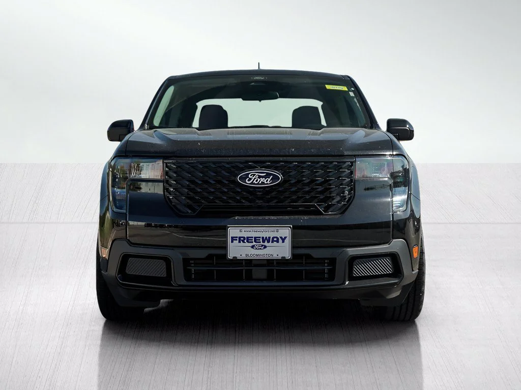 New 2026 Shadow Black Ford XLT image 2