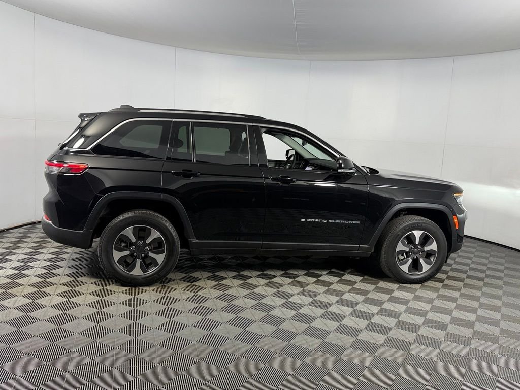 Used 2023 Black Jeep 4xe image 5