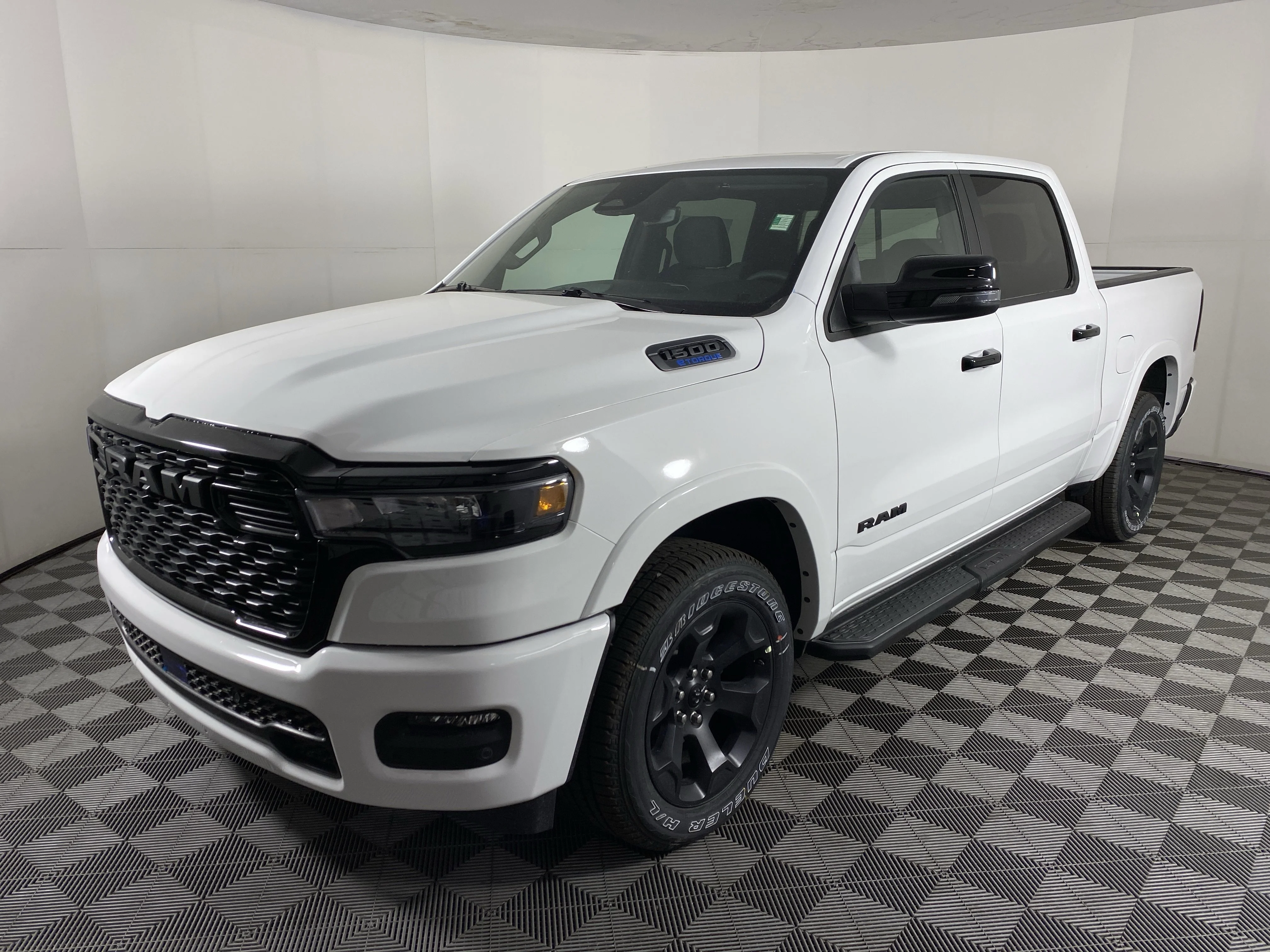 New 2026 Bright White Clear-Coat Exterior Paint RAM Big Horn/Lone Star image 10