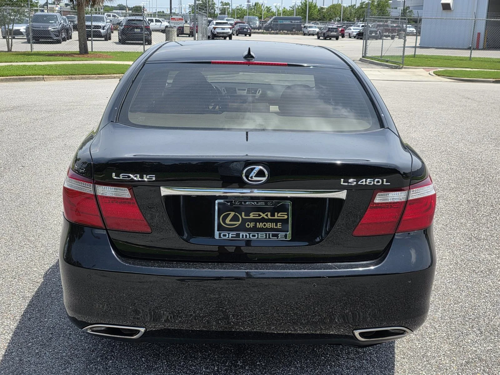 Used 2008  Lexus 460 L image 3