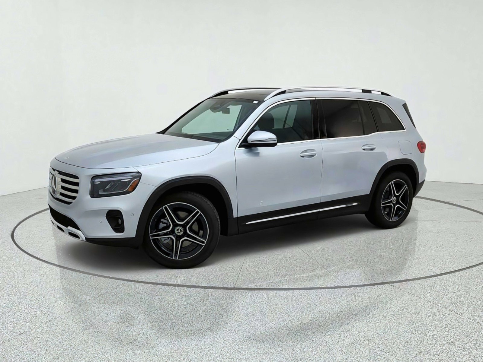 New 2026 Cirrus Silver Metallic Mercedes-Benz GLB 250 SUV image 43