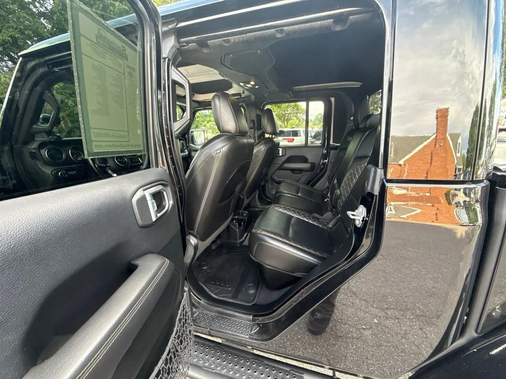 Used 2021 Black Jeep Overland image 17