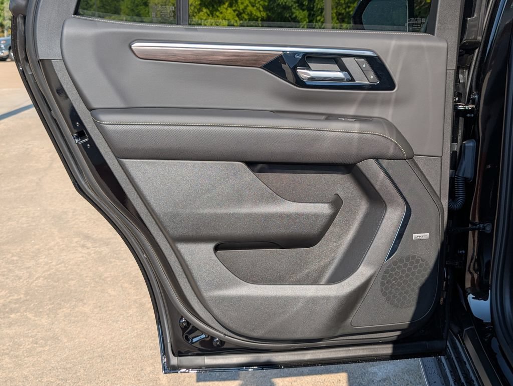 2026 Chevrolet Tahoe Premier - Photo 10