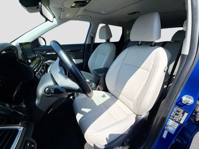 Used 2021 Blue Kia EX image 11
