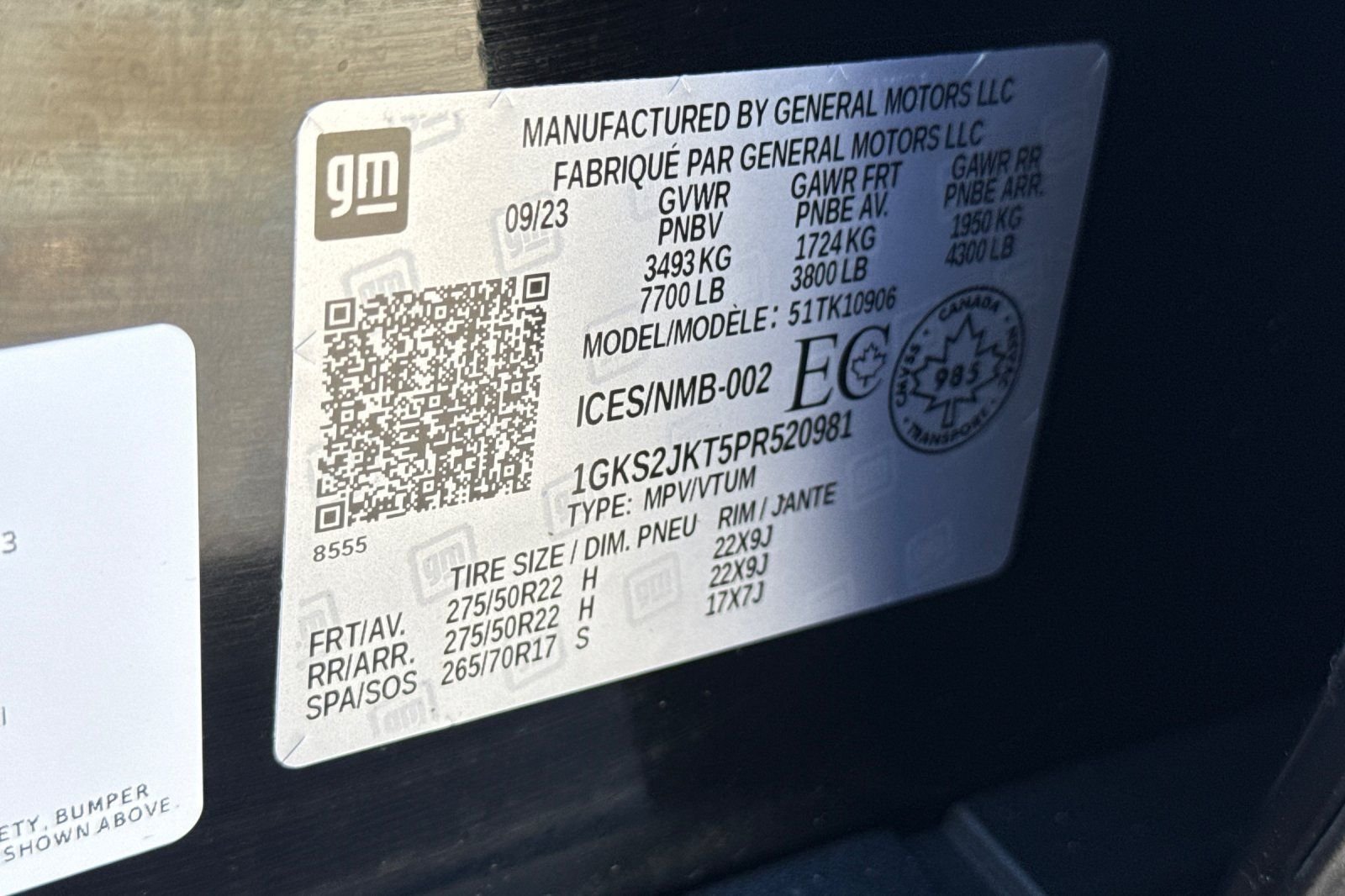 Used 2023  GMC Denali image 30