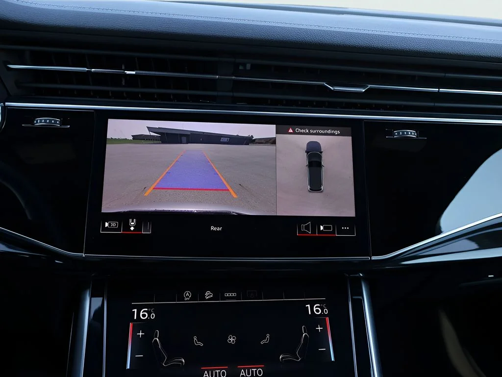 Used 2025  Audi 55 Premium Plus image 24