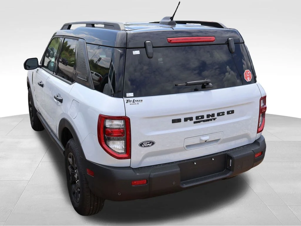 New 2026 Space White Metallic Ford Big Bend® image 23