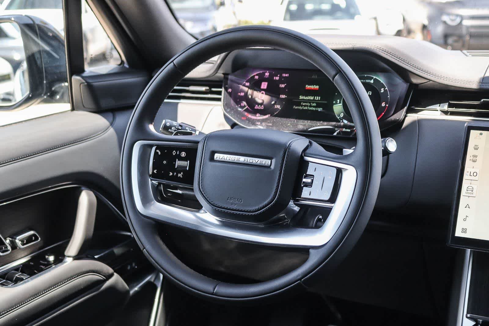 New 2026 Santorini Black Land Rover SE image 14