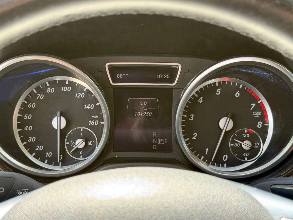Used 2014 White Mercedes-Benz ML 350 image 16