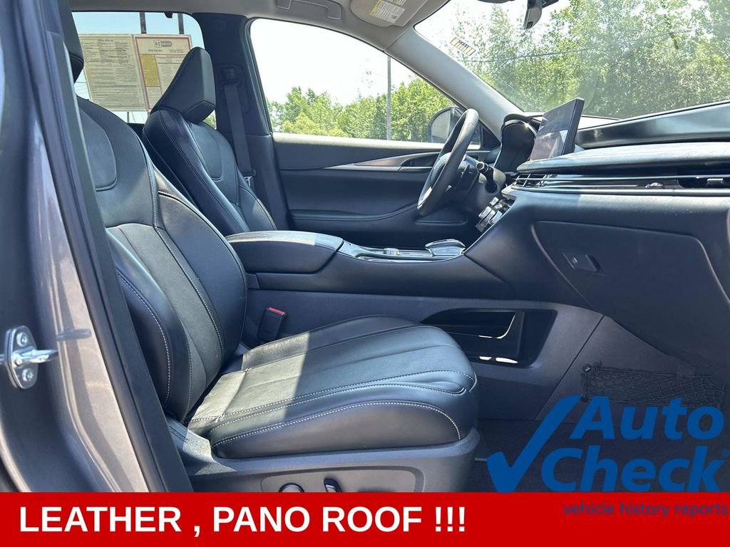 Used 2023 Gray INFINITI LUXE image 19