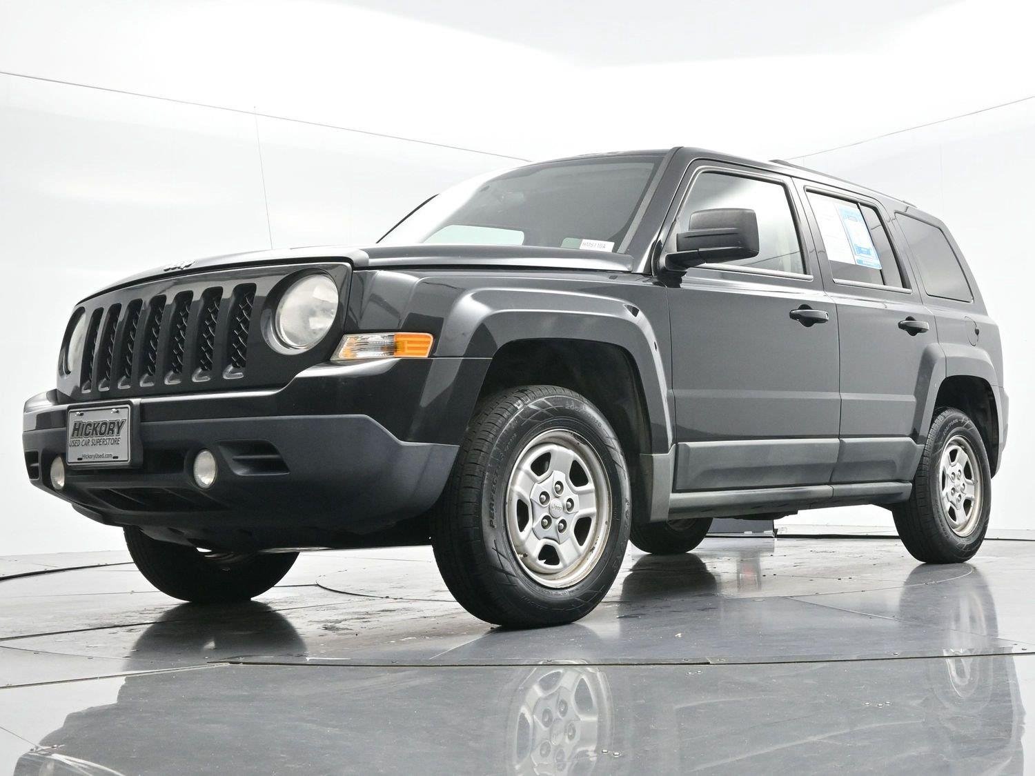 Used 2011 Brilliant Black Crystal Pearl Jeep Sport image 37