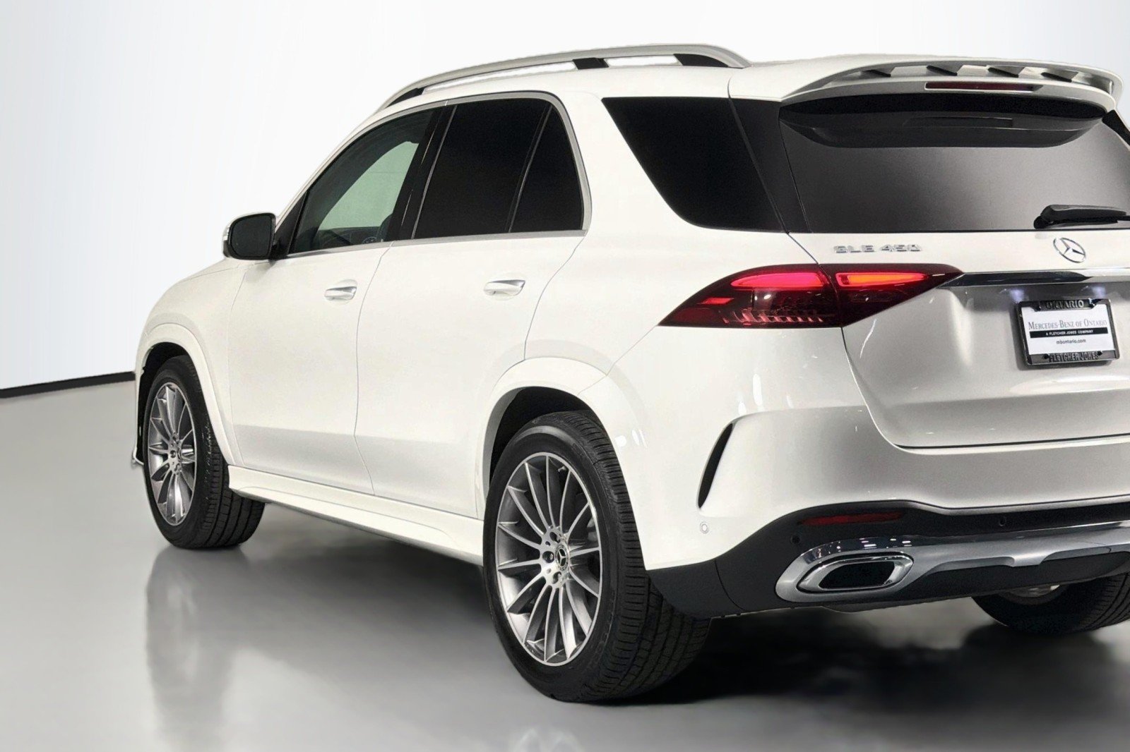 Certified Used 2024 Polar White Mercedes-Benz 450 image 16
