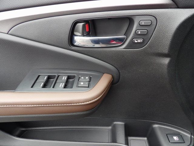 New 2026 Radiant Red Metallic II Honda RTL image 18