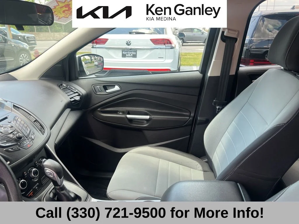 Used 2016 Silver Ford SE image 39