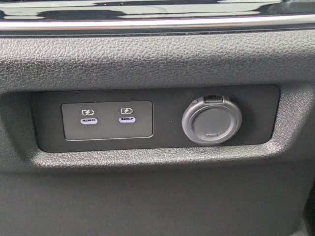 New 2026 BLACK OBSIDIAN INFINITI Luxe 2WD image 15