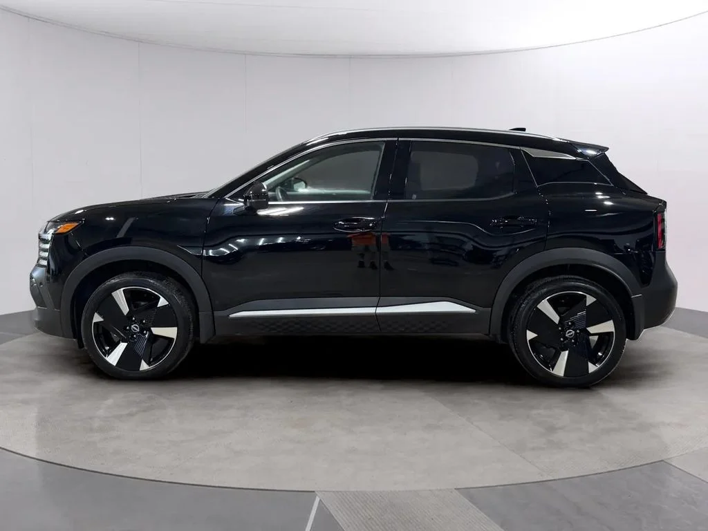 Certified Used 2025 Super Black Nissan SR image 8