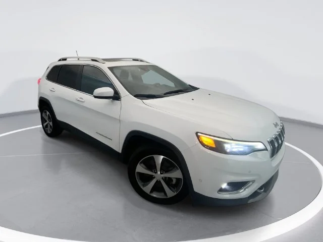 Used 2021 White Jeep Limited image 1
